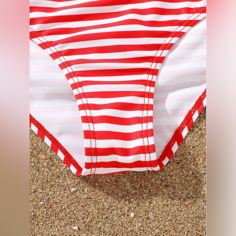 Girl’s Ruffle Hem Tankini Set - Picture 5 of 6